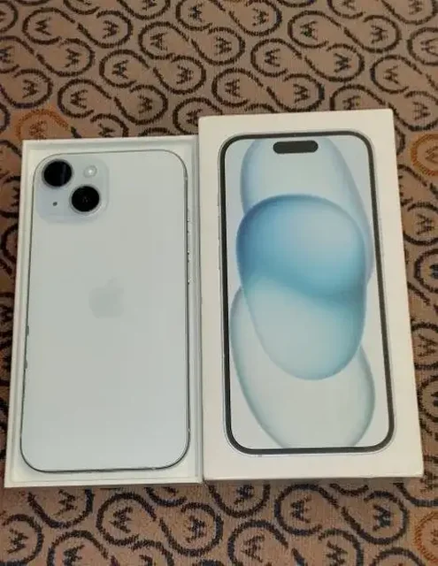 Продам iPhone 15 в отличном состоянии - Игровые приставки в Екатеринбург