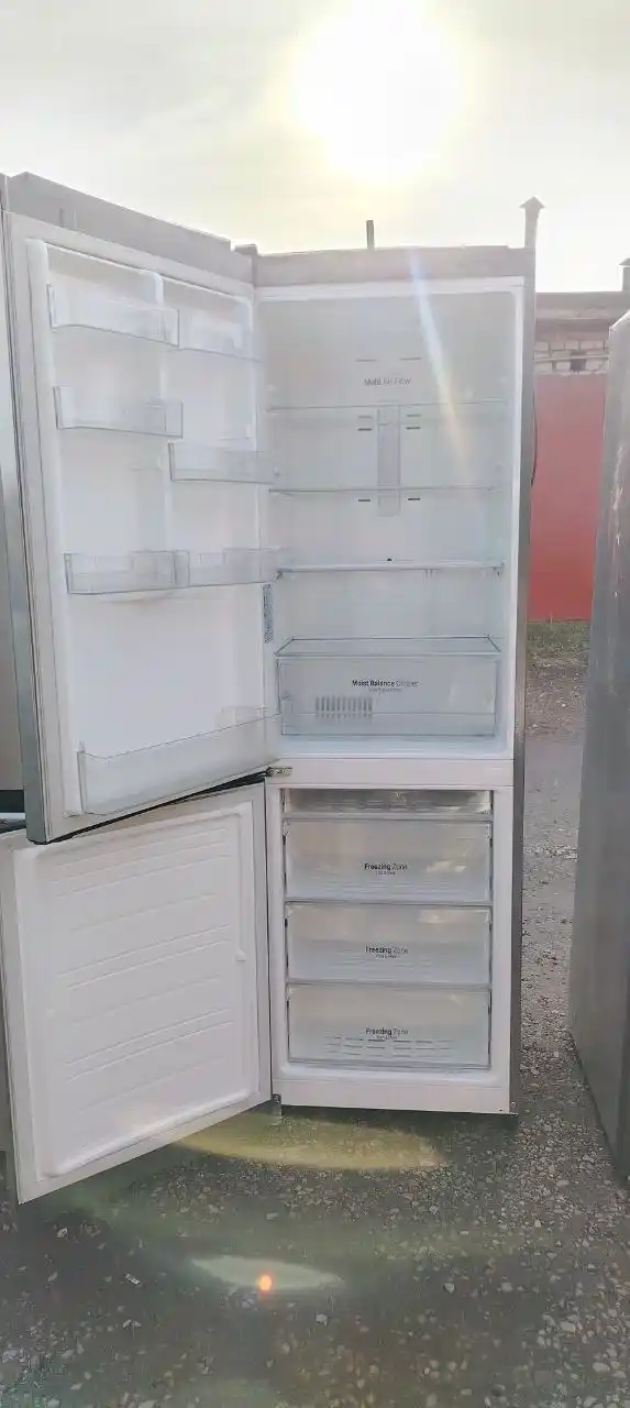 Холодильник LG