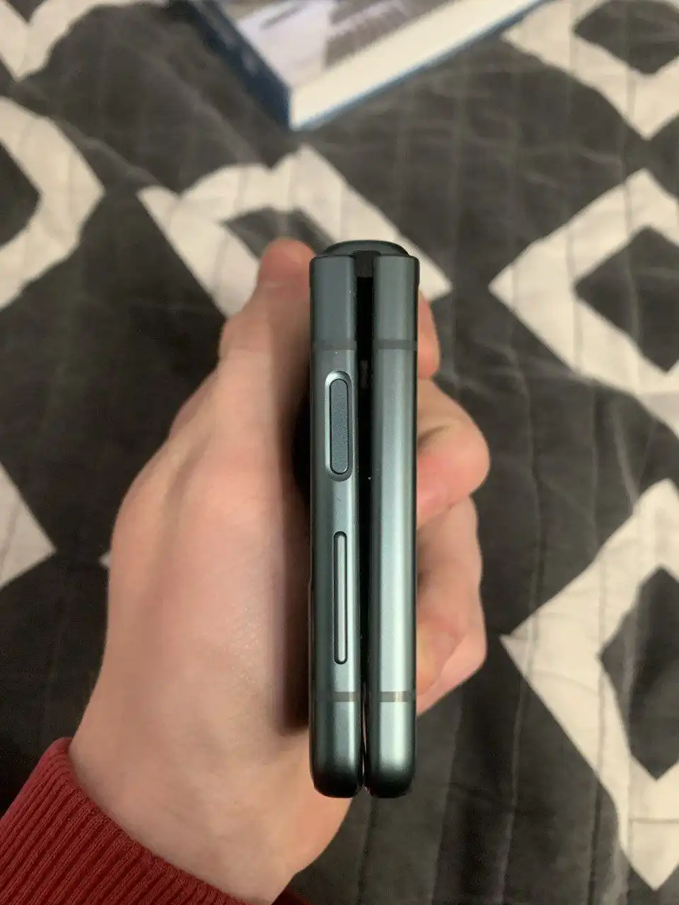 SAMSUNG Galaxy z flip 3 256Gb зеленый