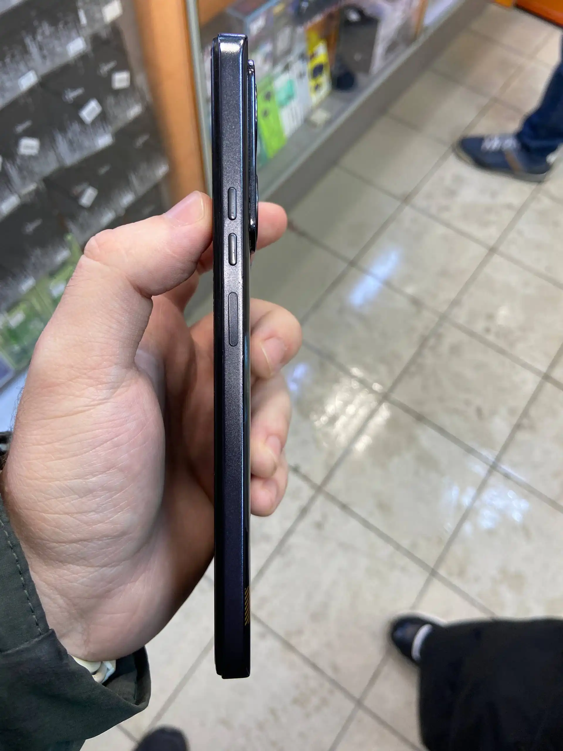 Продам Tecno Pova 6 Neo 8+8/128