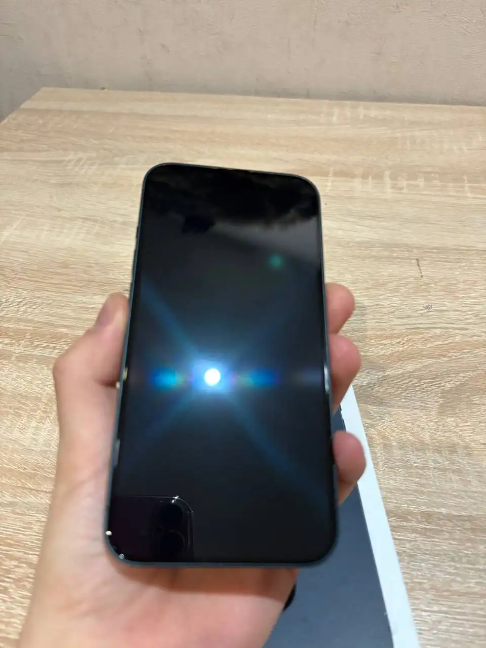 iPhone 13 128 ГБ в идеальном состоянии с аксессуарами