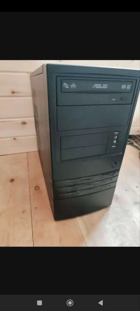 Игровой системный блок с монитором