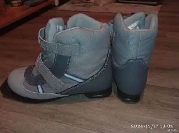 Лыжные ботинки новые