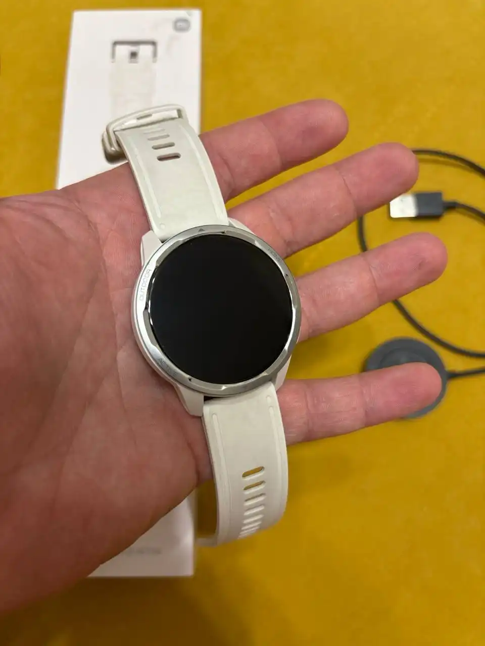 Продам умные часы Xiaomi в прекрасном состоянии