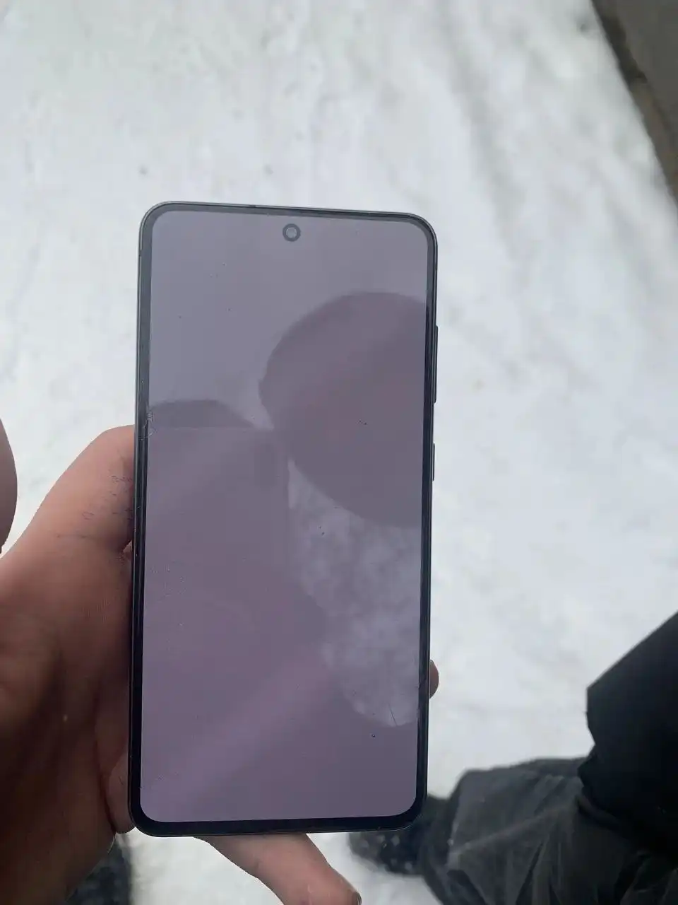 Продам Samsung Galaxy S21 5G серый 128/8 ГБ