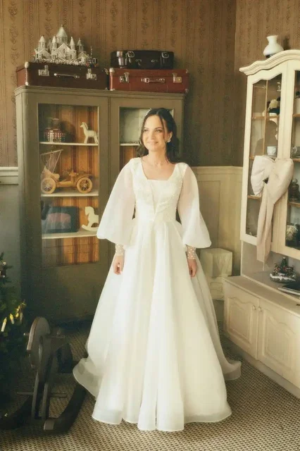 Свадебное платье с фатой и подъюбником - Товары для детей в Новокузнецк