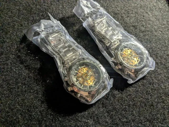 Продам новые запакованные часы - частное объявление в Новокузнецк