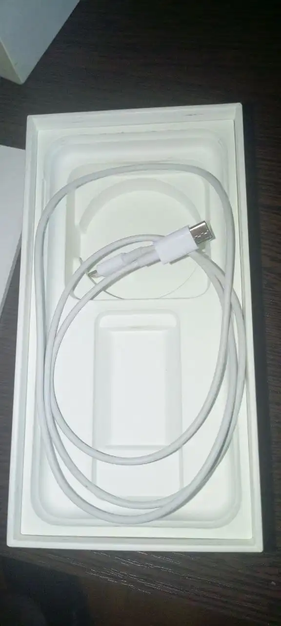 Продажа коробки от iPhone, мышек и наушников realme - Барахолка в Новокузнецк