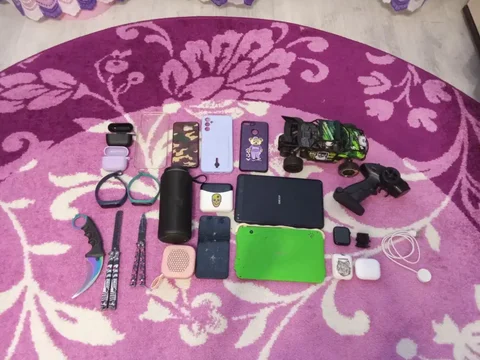 Продажа различных электронных устройств и аксессуаров - Смартфоны и телефоны в Новокузнецк