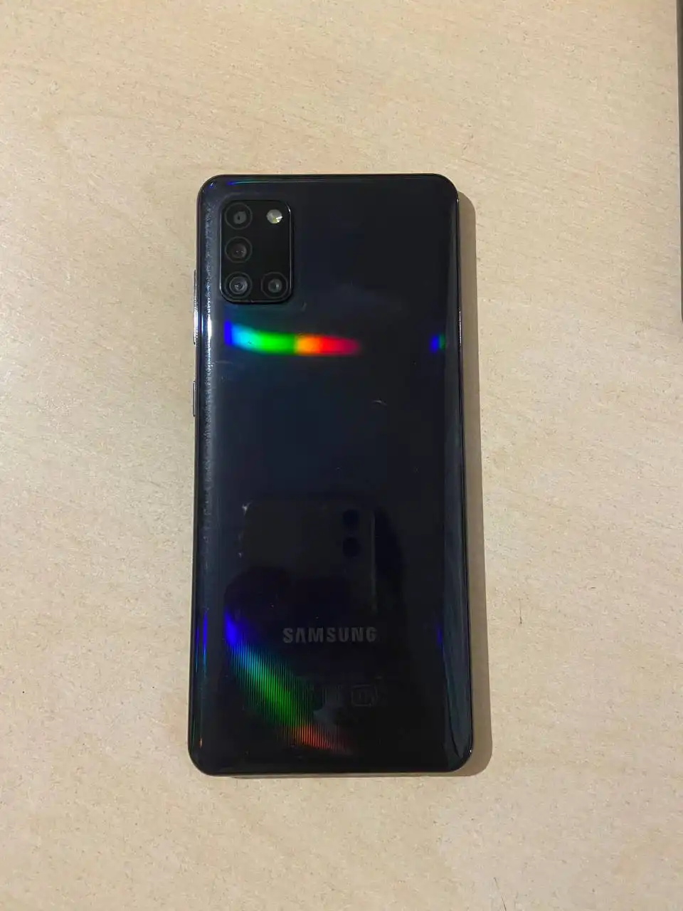 Продажа смартфонов Infinix Hot 40 pro и Samsung A31 с царапинами - Смартфоны (Электроника) в Новокузнецк