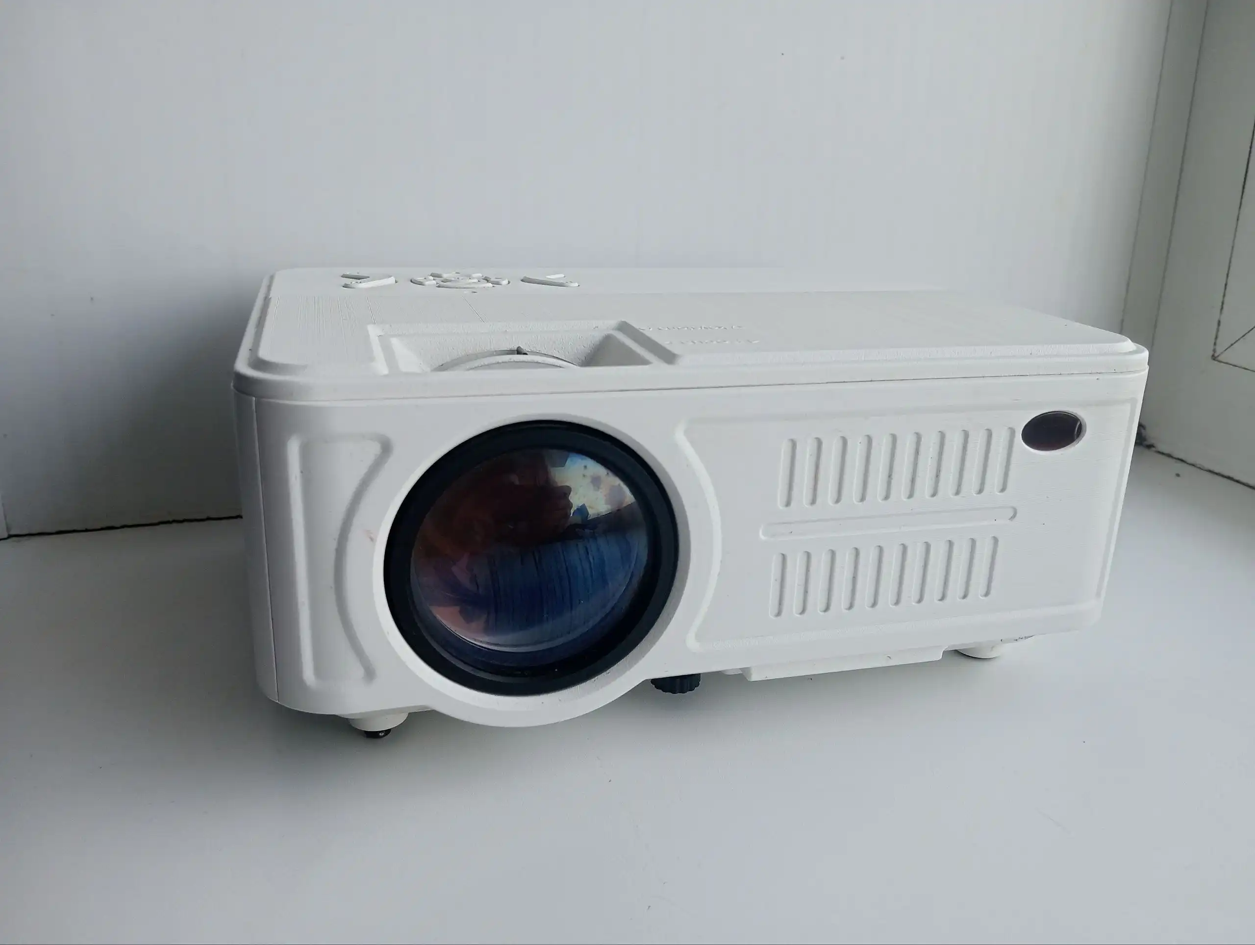 Проектор рабочий с шторкой - Электроника в Новокузнецк