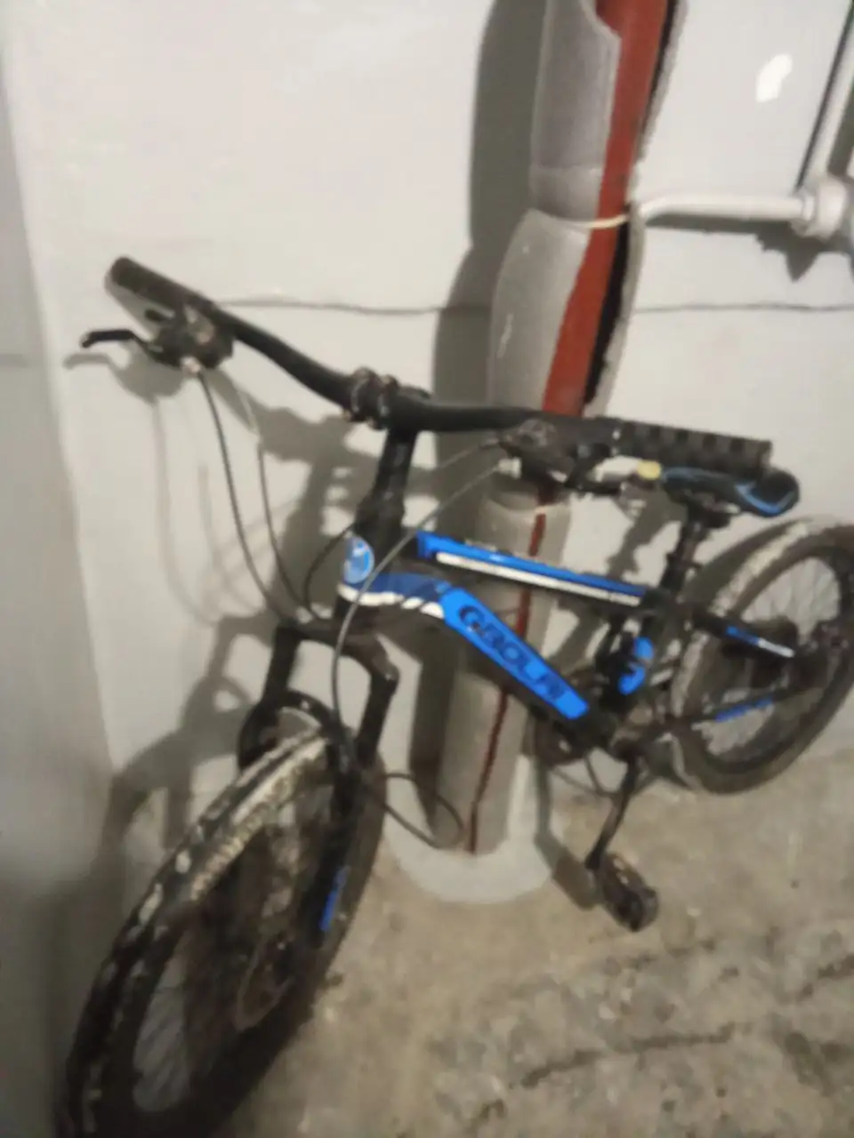 Продам сломанный велосипед на запчасти - Барахолка в Новокузнецк