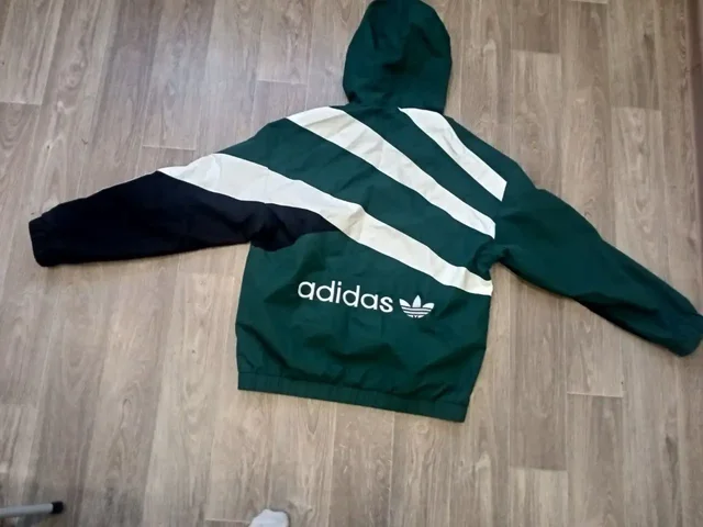 Продам новую обувь, не подошел размер - Спортивная одежда в Новокузнецк