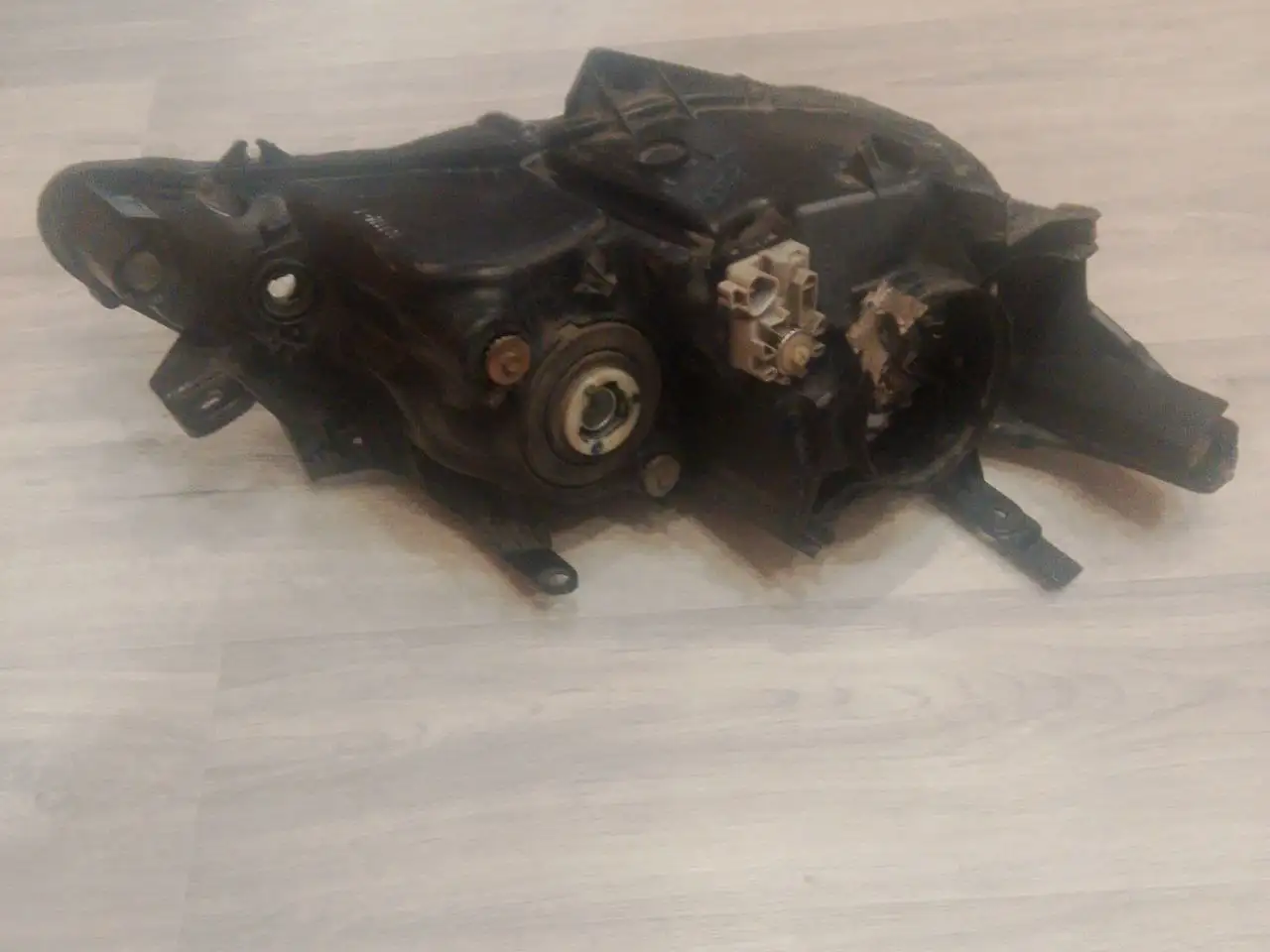 Фары Camry XV50 б/у для ремонта - Автосвет (Запчасти) в Новокузнецк