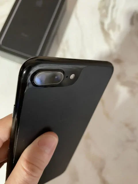 iPhone 7 Plus 128 ГБ черный - Автомобильная электроника в Новокузнецк