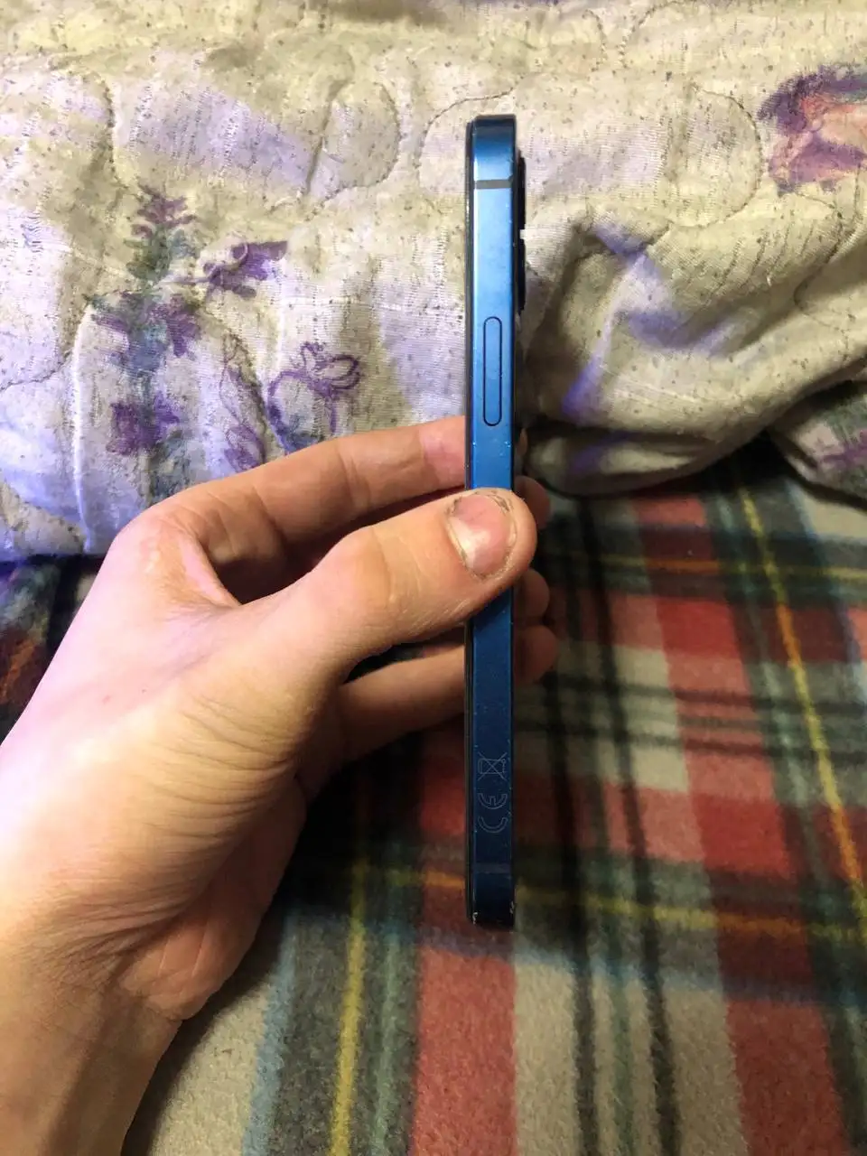 Обмен iPhone 12 с доплатой на модель выше - Смартфоны и телефоны (Электроника) в Новокузнецк