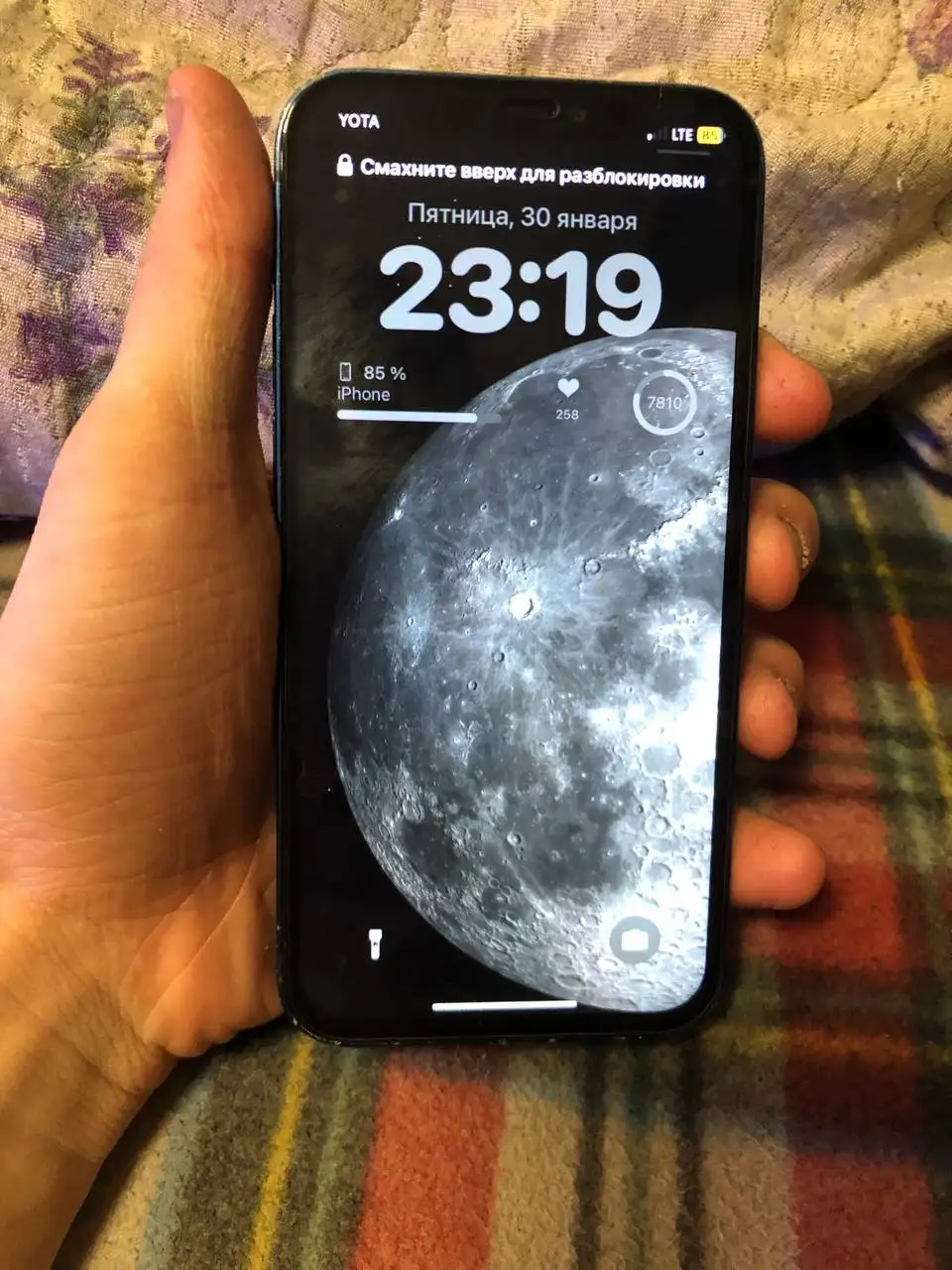 Обмен iPhone 12 с доплатой на модель выше - Смартфоны и телефоны (Электроника) в Новокузнецк