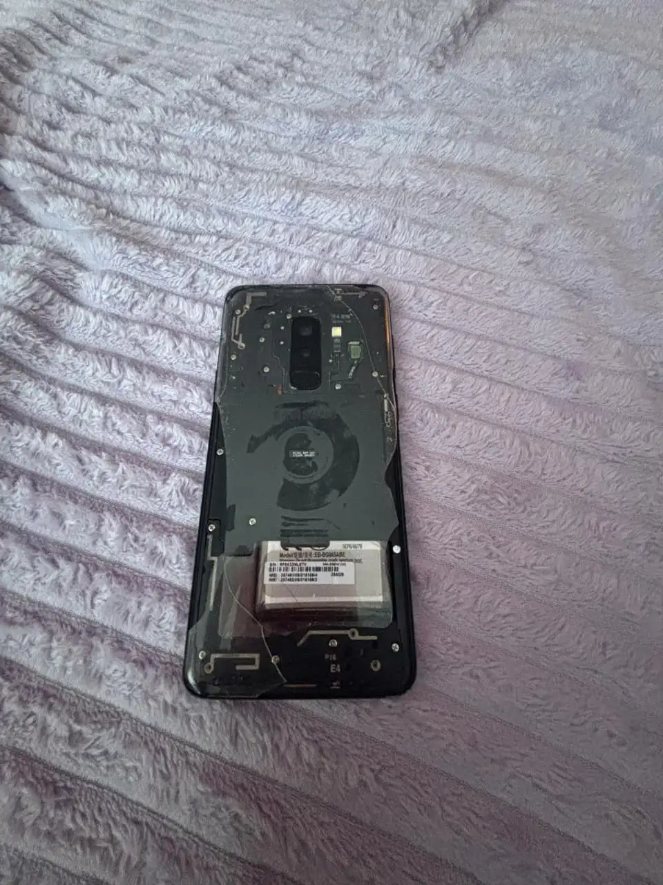 Samsung S9 Plus 256/6 с беспроводной зарядкой - Смартфоны (Электроника) в Новокузнецк