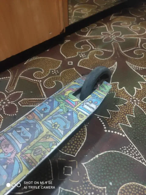 Велосипед с люфтом в рулевой и колесах - Оружие и аксессуары в Новокузнецк