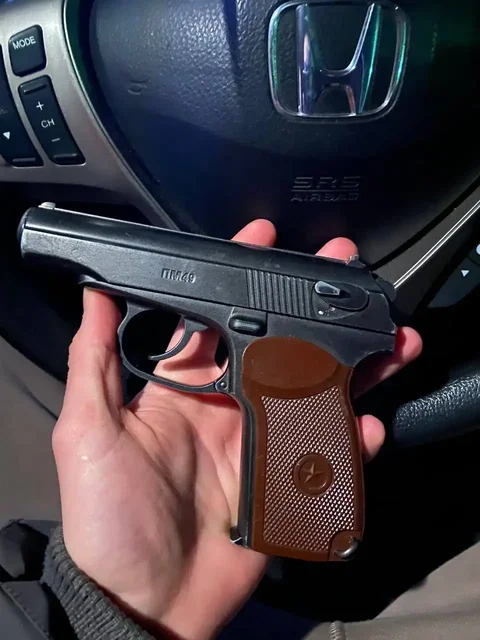 Продам газовый пистолет - Оружие и аксессуары в Новокузнецк