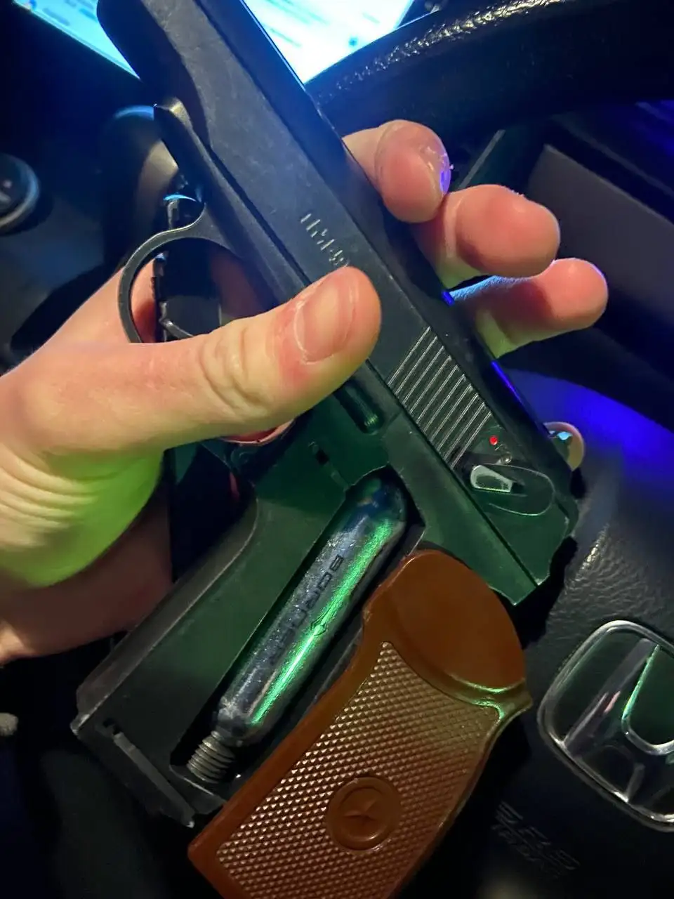 Продам газовый пистолет - Оружие и средства самообороны (Барахолка) в Новокузнецк