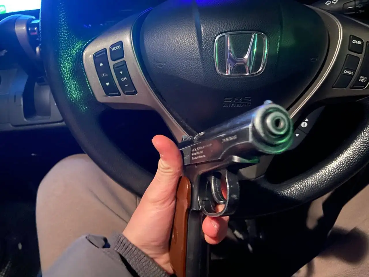 Продам газовый пистолет - Оружие и средства самообороны (Барахолка) в Новокузнецк