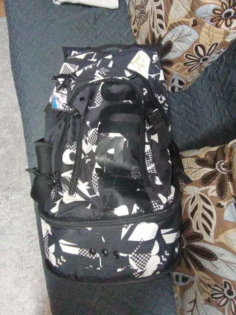 Продам спортивный рюкзак Arena с автографом спортсменки - частное объявление в Новокузнецк