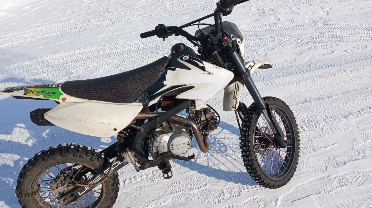 Продам Питбайк на полном ходу - Мотоциклы (Барахолка) в Новокузнецк