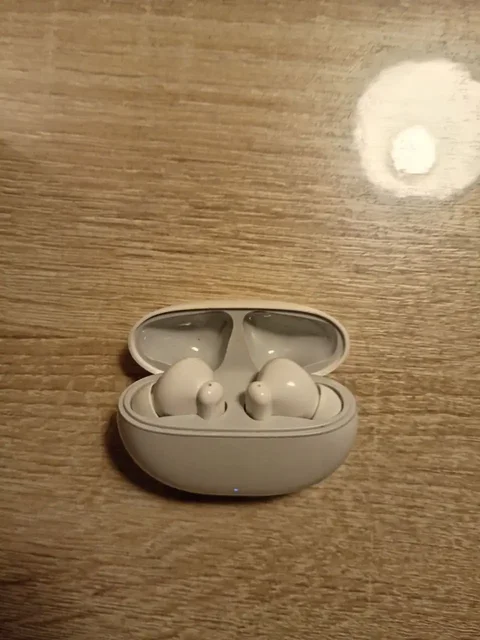 Продам наушники идеальное состояние - Смартфоны и телефоны в Новокузнецк