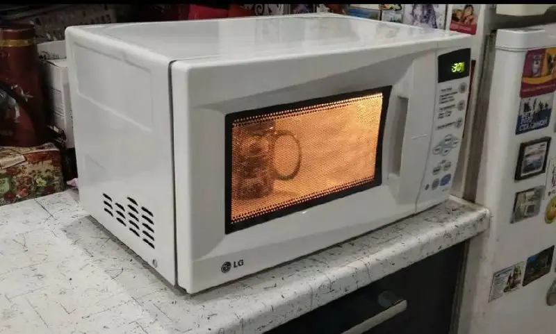 Планетарный миксер Scarlett и микроволновка LG - Бытовая техника (Барахолка) в Новокузнецк