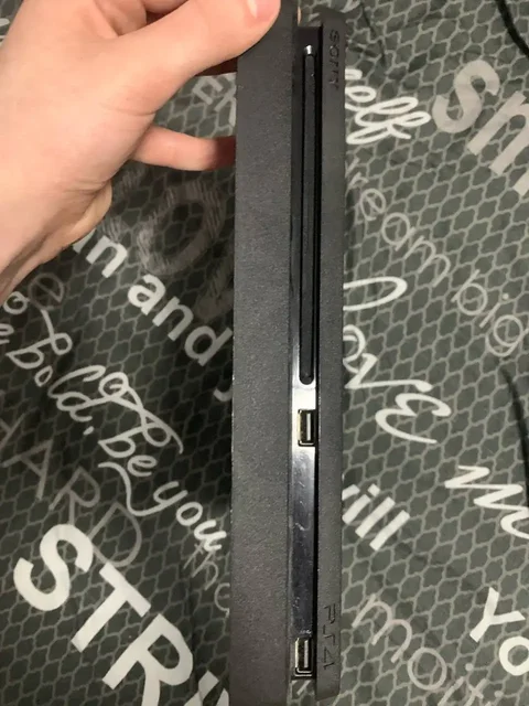 Обмен PS4 Slim на ПК или ноутбук - Смартфоны и телефоны в Новокузнецк