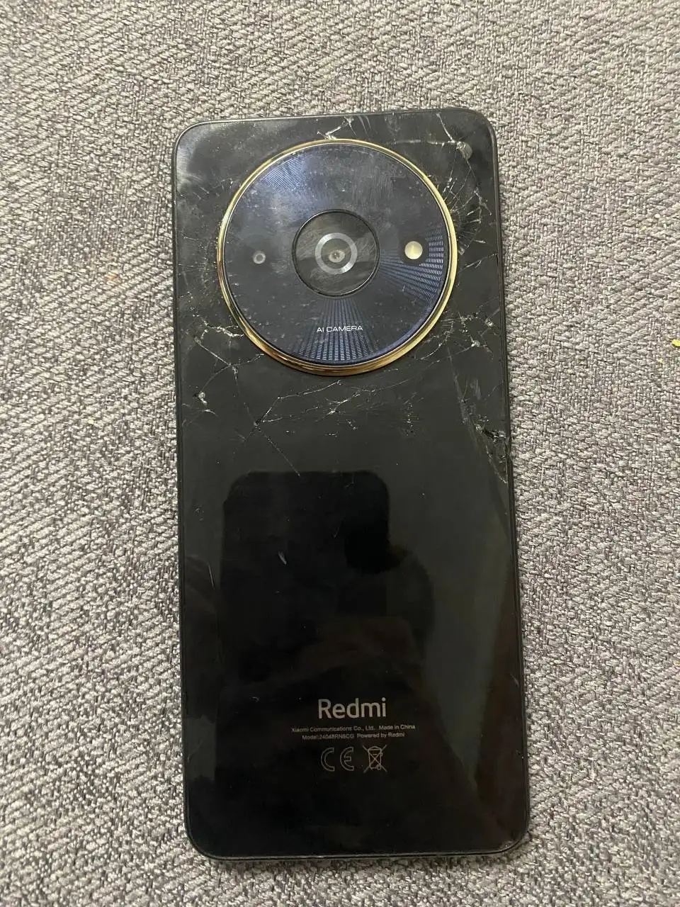 Продажа смартфона Redmi A3x с разбитой крышкой - Смартфоны и телефоны (Электроника) в Новокузнецк