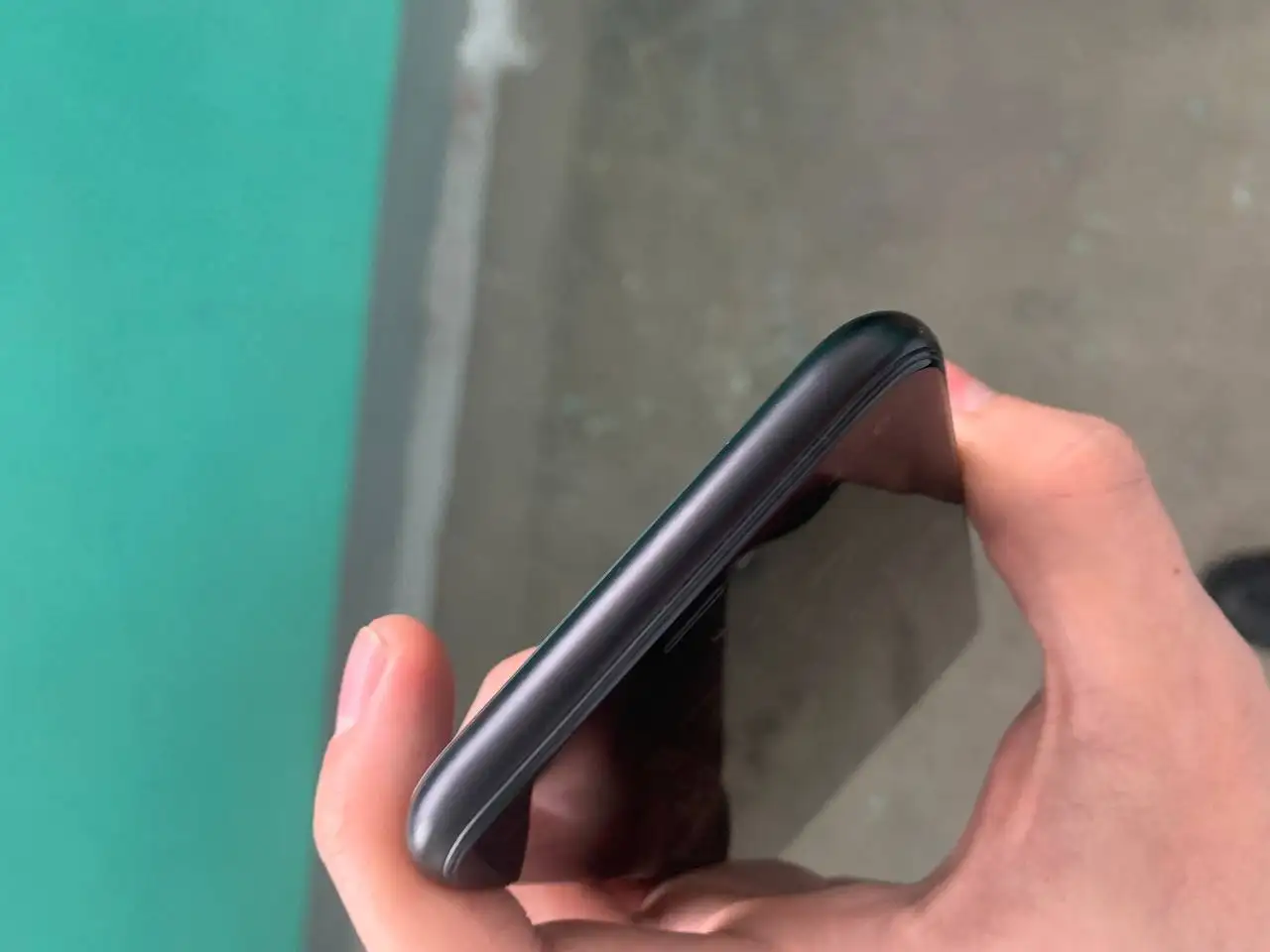 Продажа или обмен iPhone XR 128Gb черный - Смартфоны (Электроника) в Новокузнецк