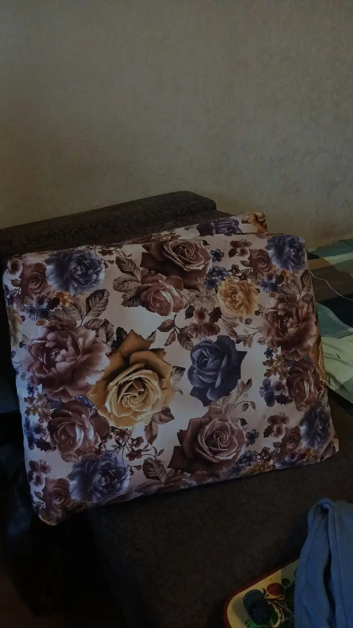 Продам диван с подушками - Мебель (Барахолка) в Новокузнецк