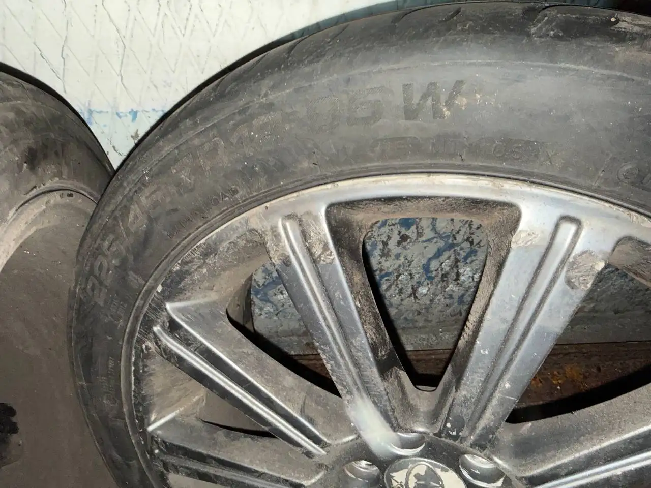 Продажа резины и дисков на лето - Автозапчасти (Барахолка) в Новокузнецк