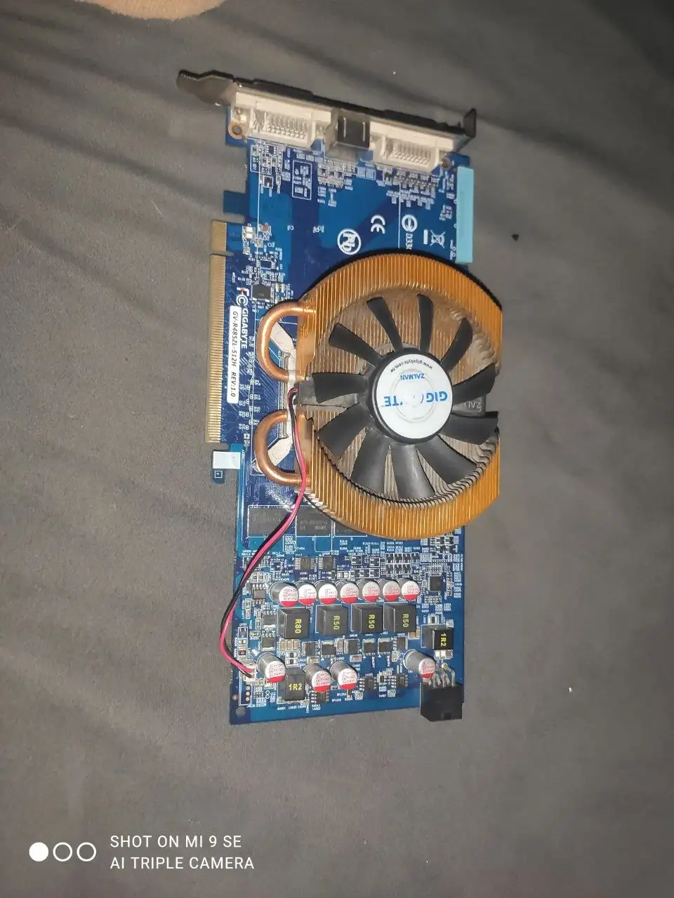 Продажа книги 4 шкаф и видеокарты - Книги и видеокарты (Барахолка) в Новокузнецк