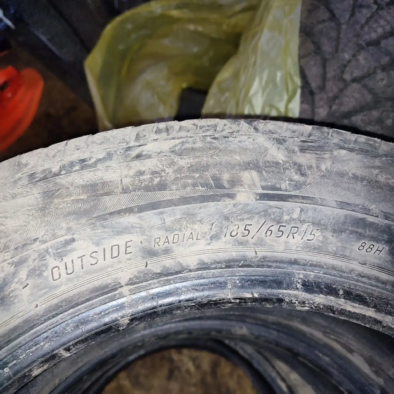 Летние шины 185/65/R15 - Шины и диски (Авто) в Новокузнецк