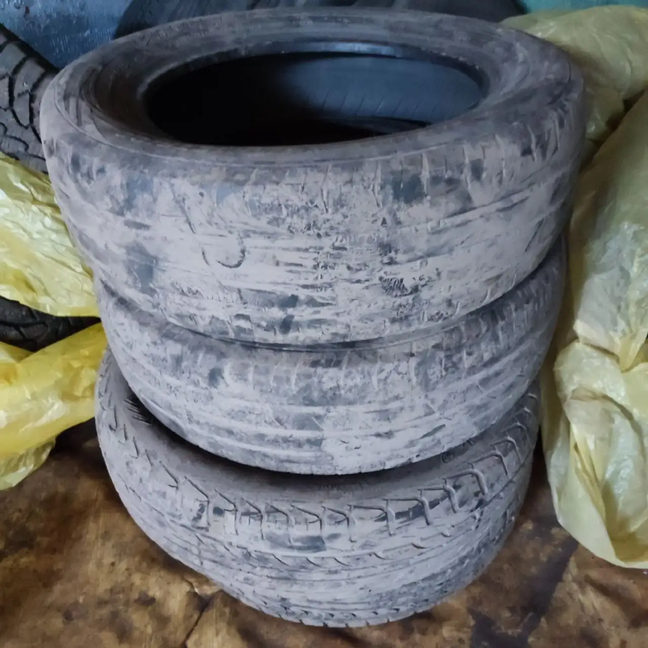 Летние шины 185/65/R15 - Шины и диски (Авто) в Новокузнецк