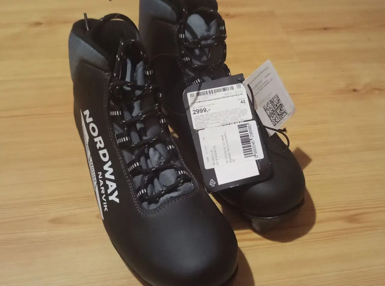 Лыжи и ботинки для горнолыжного спорта - Горнолыжное снаряжение (Хобби и отдых) в Новокузнецк