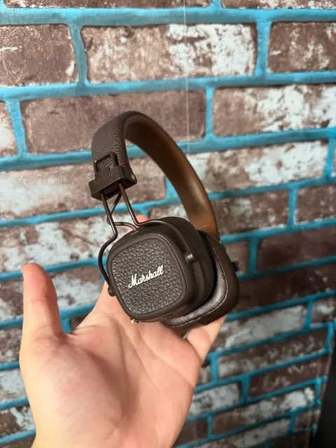 Наушники Marshall Major 5 в идеальном состоянии - Часы и браслеты в Новокузнецк