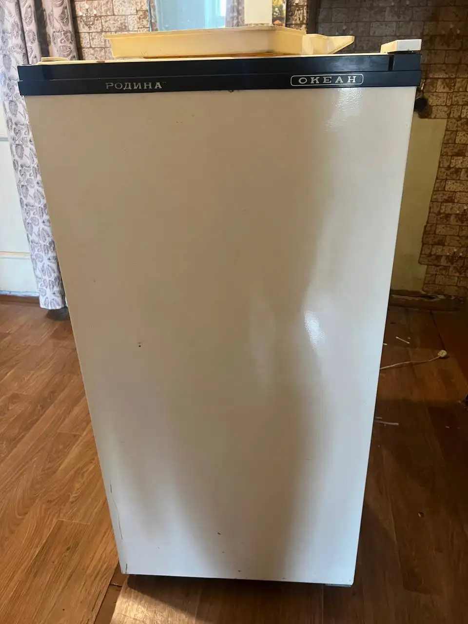 Продам холодильник на запчасти - Барахолка в Новокузнецк