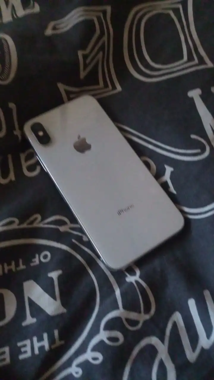 Продам iPhone XS с замененным экраном - Смартфоны и телефоны (Электроника) в Новокузнецк