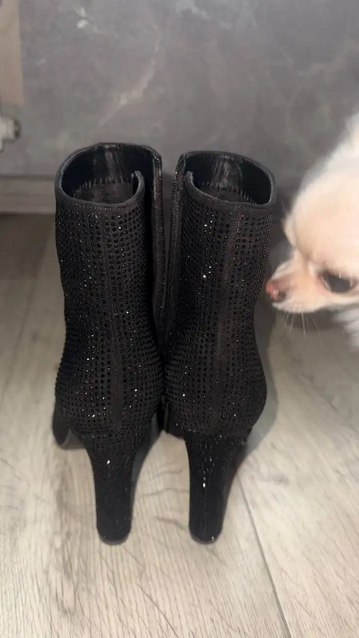 Продам женскую обувь 38 размер, каблук 9-10 см - Женская обувь (Одежда) в Новокузнецк