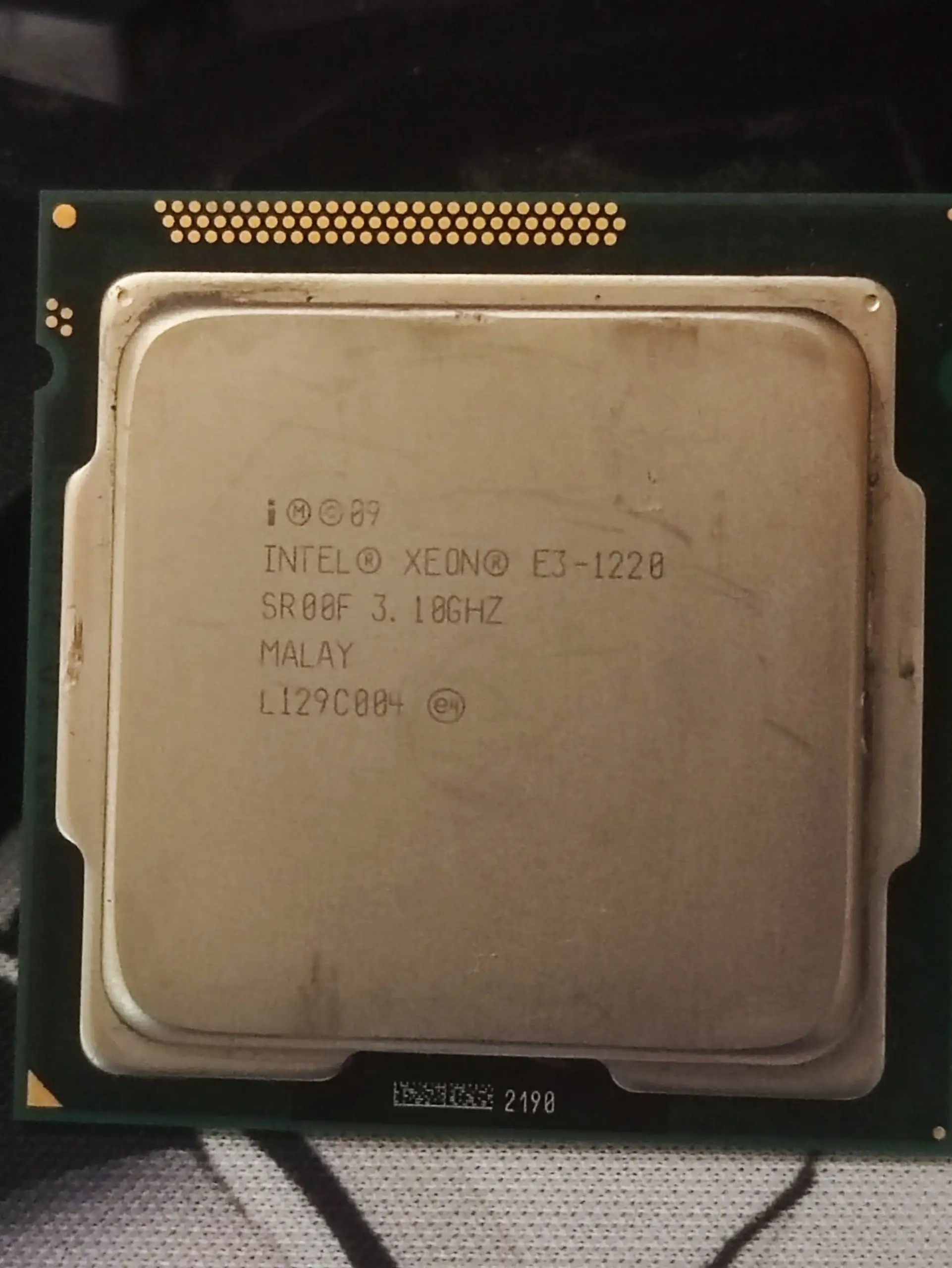 Процессор Xeon E3 1220 (сокет 1155) - Компьютерные комплектующие (Электроника) в Новокузнецк