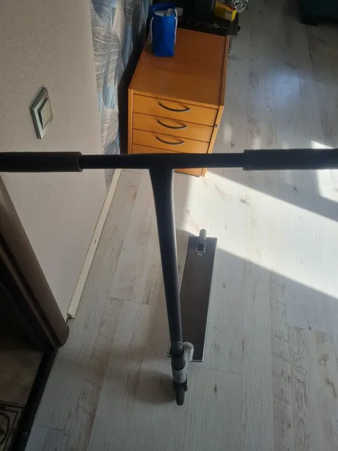 Продажа двух самокатов с возможностью обмена - Робот-пылесос в Новокузнецк