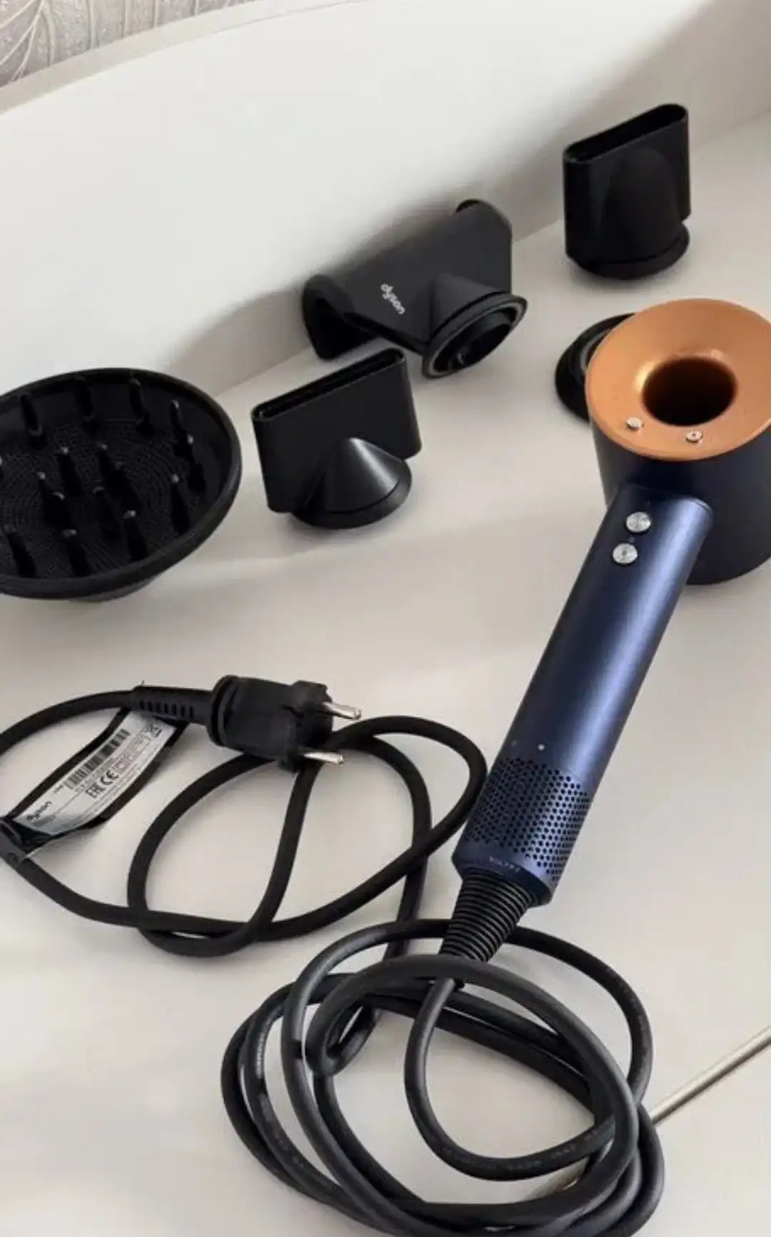 Продажа фена Dyson Supersonic HD-08 Premium Blue - Барахолка в Новокузнецк