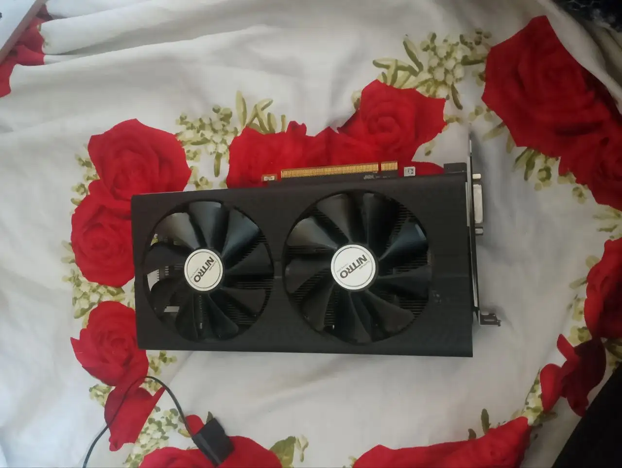 Продажа видеокарты, кулера и айпада - Электроника в Новокузнецк