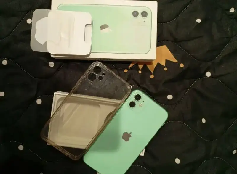 Продажа/обмен iPhone - Смартфоны (Электроника) в Новокузнецк