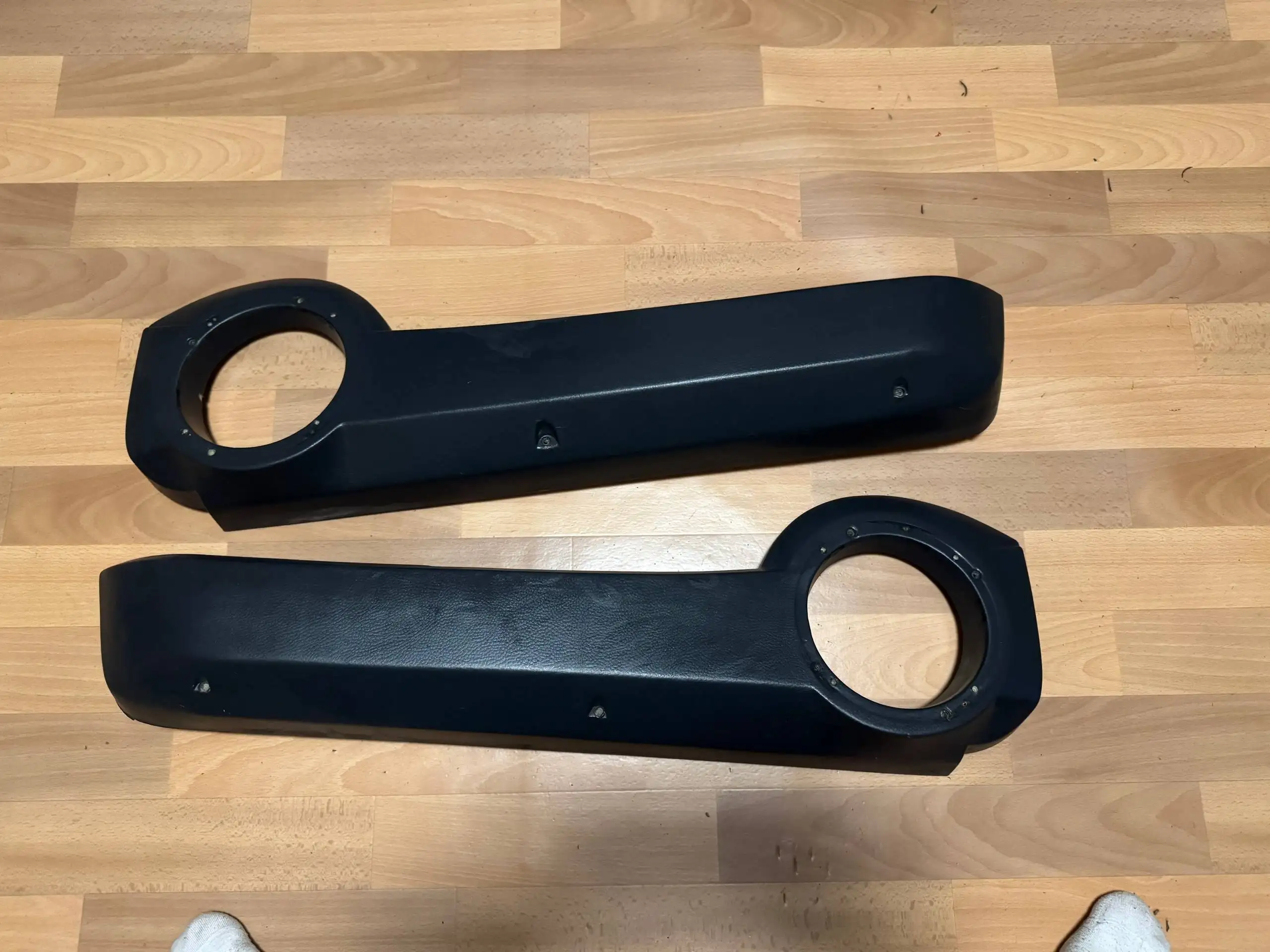 Продам сабвуфер, подиумы и динамики - Автозвук (Авто) в Санкт-Петербург