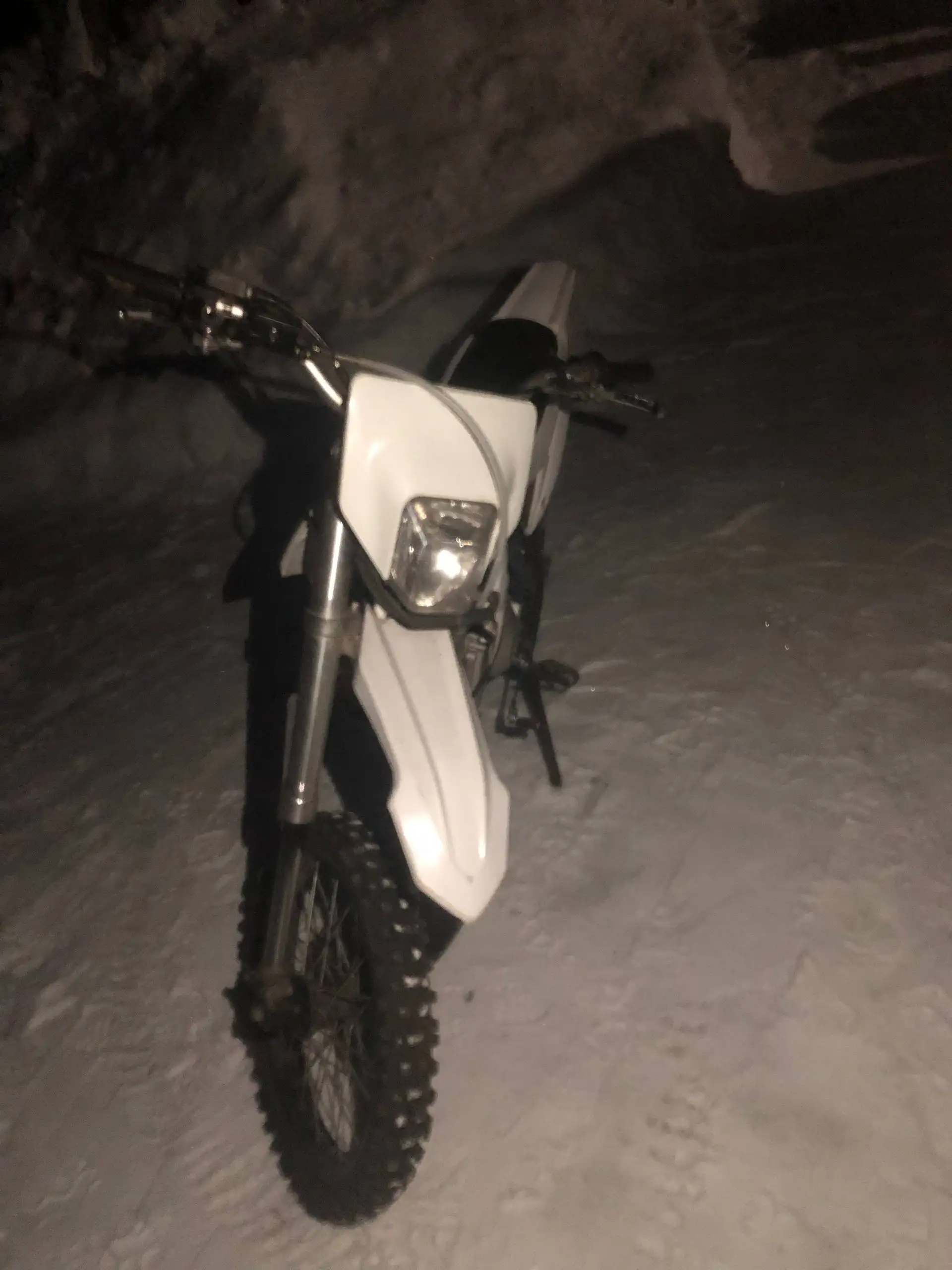 Обмен на 2106 или 2107 с новым двигателем - Легковые автомобили (Авто) в Новокузнецк